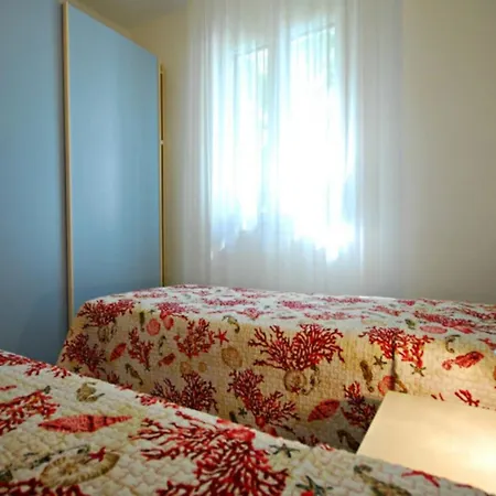 Villa Cozy Retreat 500mt From The Sea *