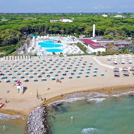 Вилла Cozy Retreat 500mt From The Sea