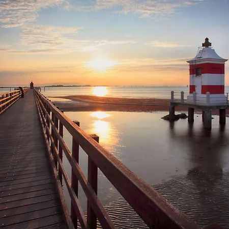 Villa Cozy Retreat 500mt From The Sea